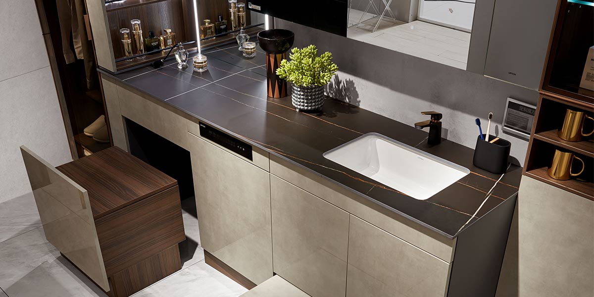 High Gloss Bathroom Vanity Modern Style